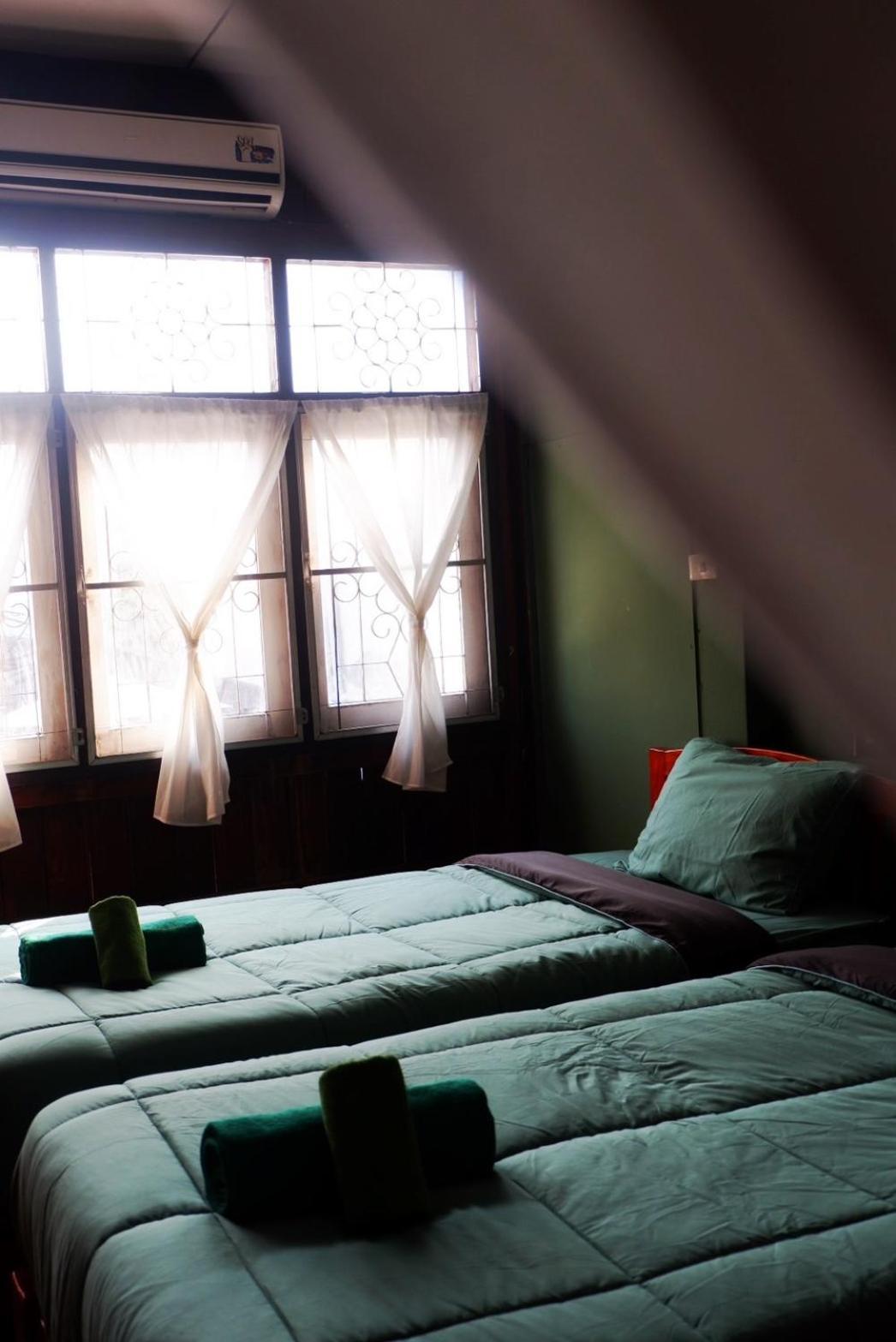 Pai Baan Homestay ปายบ้าน โฮมสเตย์ ถนนคนเดินปาย Bagian luar foto