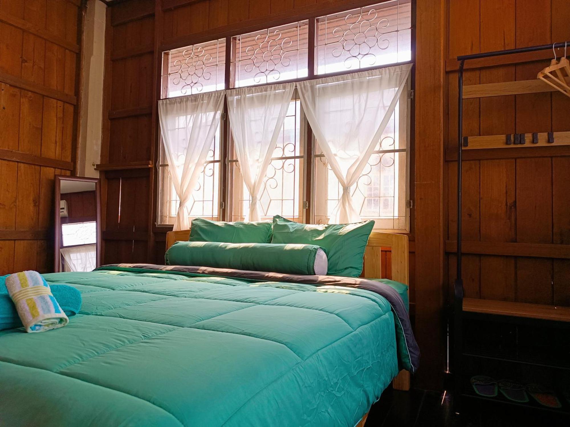 Pai Baan Homestay ปายบ้าน โฮมสเตย์ ถนนคนเดินปาย Bagian luar foto