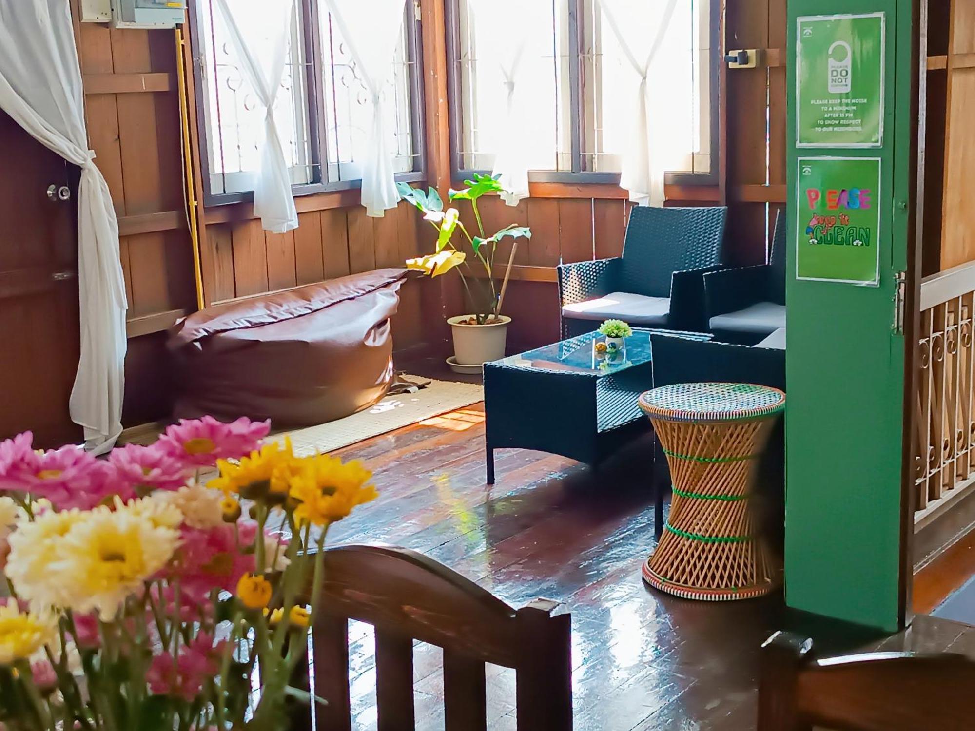 Pai Baan Homestay ปายบ้าน โฮมสเตย์ ถนนคนเดินปาย Bagian luar foto