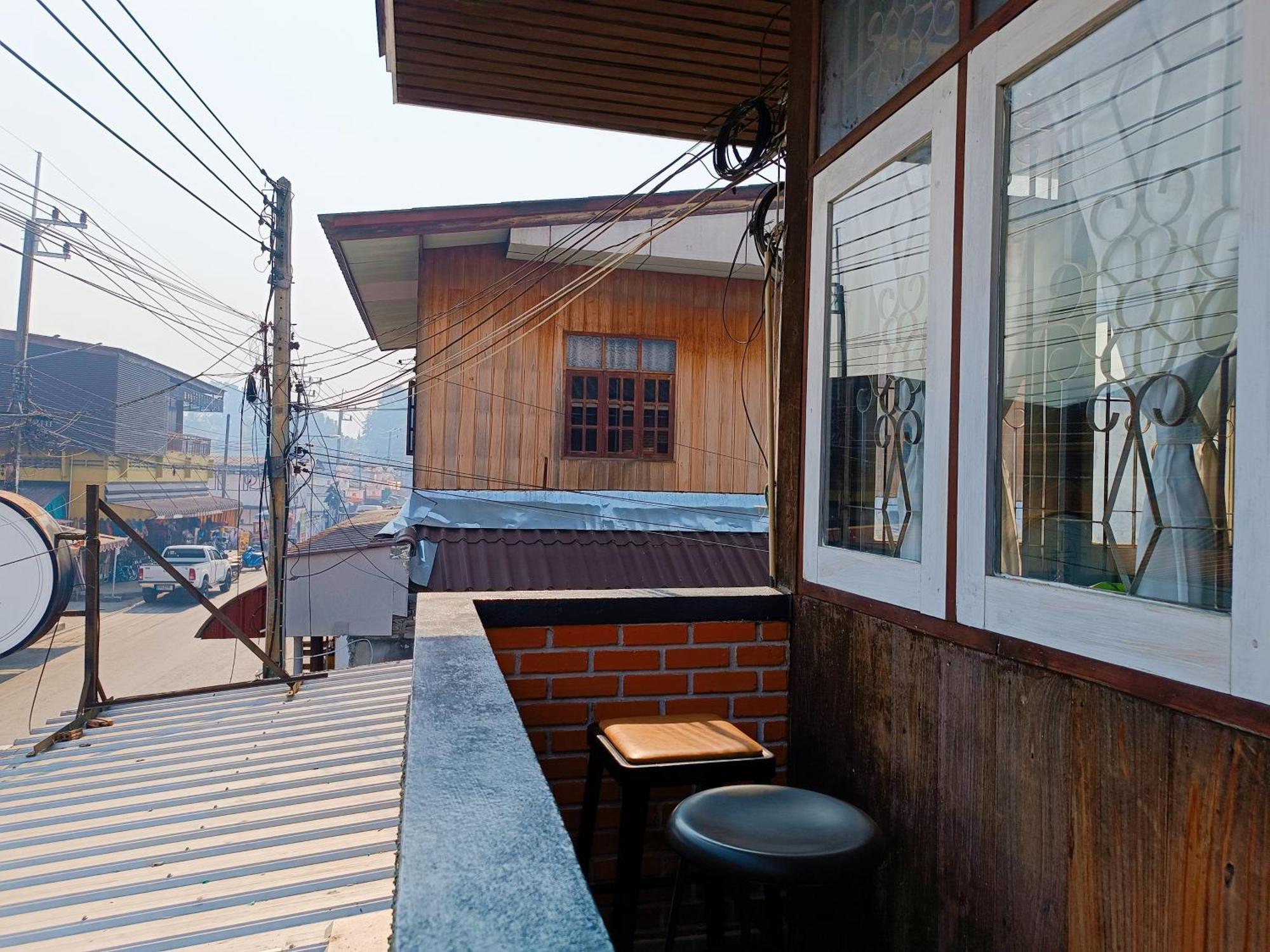 Pai Baan Homestay ปายบ้าน โฮมสเตย์ ถนนคนเดินปาย Bagian luar foto